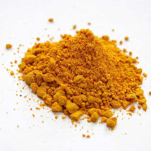 1200px-Iron(III)-chloride-hexahydrate-sample